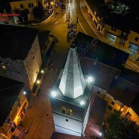 Altstadt Ловран Екстериор снимка