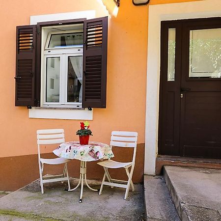 Altstadt Ловран Екстериор снимка